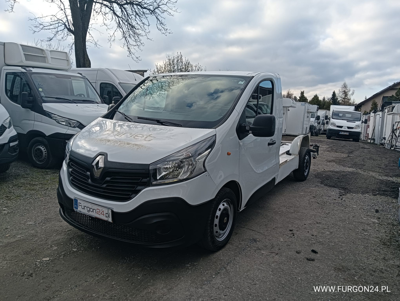RENAULT TRAFIC PLATFORMA DO ZABUDOWY NR 625 - Furgoneta basculante: foto 1 RENAULT TRAFIC PLATFORMA DO ZABUDOWY NR 625 - Furgoneta basculante: foto 1