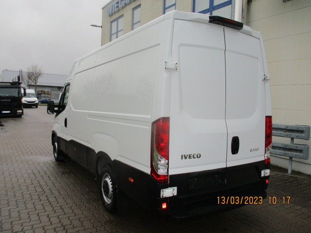IVECO Daily 35S16V - Furgón: foto 4 IVECO Daily 35S16V - Furgón: foto 4