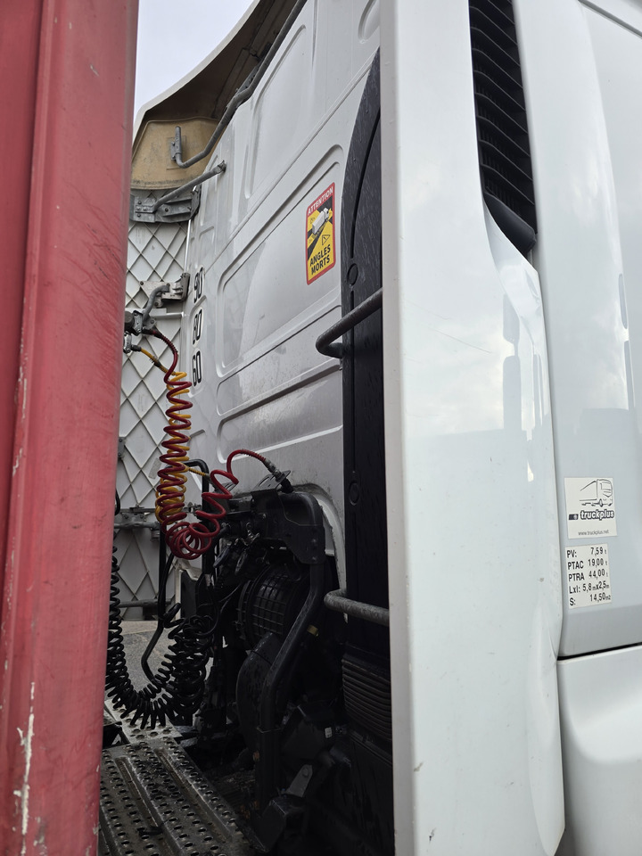 RENAULT PREMIUM 460 DXI - Cabeza tractora: foto 5 RENAULT PREMIUM 460 DXI - Cabeza tractora: foto 5