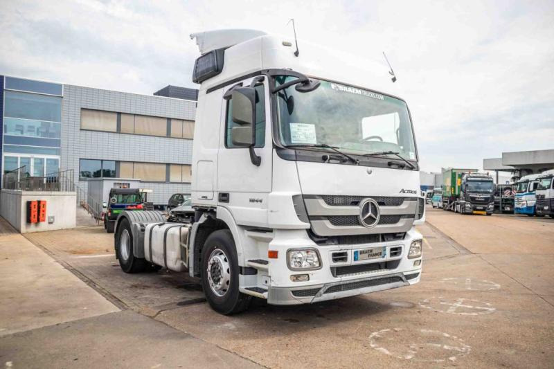 Mercedes ACTROS 1844 LS-MP3+E5+VOITH - Cabeza tractora: foto 2 Mercedes ACTROS 1844 LS-MP3+E5+VOITH - Cabeza tractora: foto 2