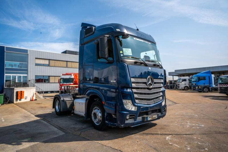 Mercedes ACTROS 1846 LS - Cabeza tractora: foto 2 Mercedes ACTROS 1846 LS - Cabeza tractora: foto 2