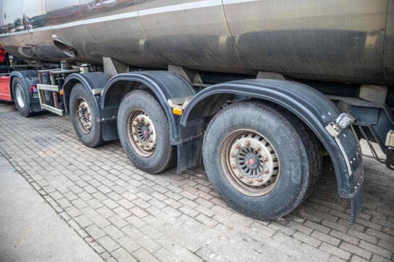 Eta CITERNE LAIT/MILCH/MILK 29000L - Semirremolque cisterna: foto 5 Eta CITERNE LAIT/MILCH/MILK 29000L - Semirremolque cisterna: foto 5