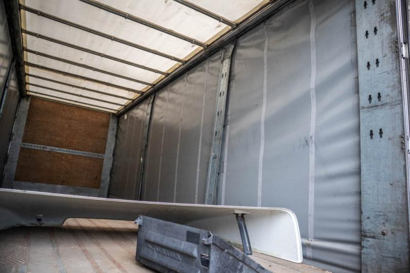 Camión lona Volvo FM 330-6x2-E5+10 pneus/tires+intarder: foto 7