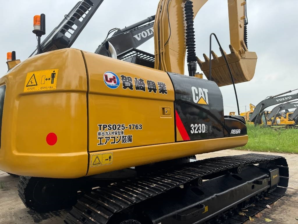 CAT 323D2  - Excavadora de cadenas: foto 5 CAT 323D2  - Excavadora de cadenas: foto 5