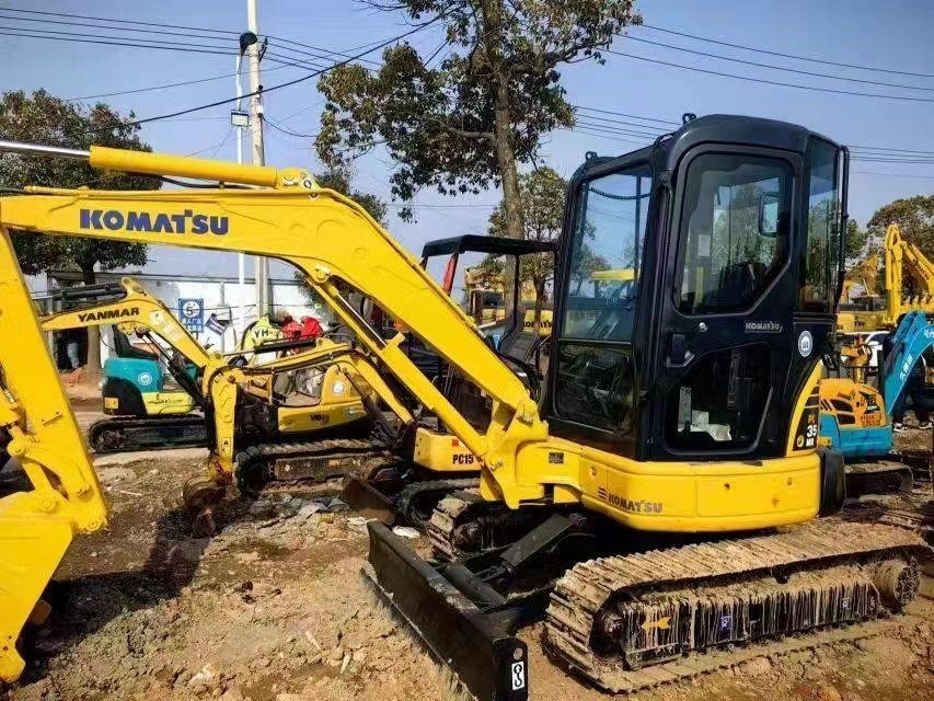 Komatsu PC 35 - Miniexcavadora: foto 3 Komatsu PC 35 - Miniexcavadora: foto 3
