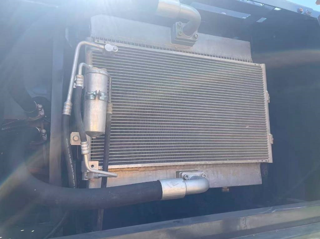 Excavadora de cadenas Volvo EC 240: foto 7 Excavadora de cadenas Volvo EC 240: foto 7