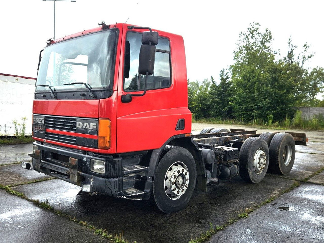 DAF CF 75.250 6x2 - Camión chasis: foto 3 DAF CF 75.250 6x2 - Camión chasis: foto 3
