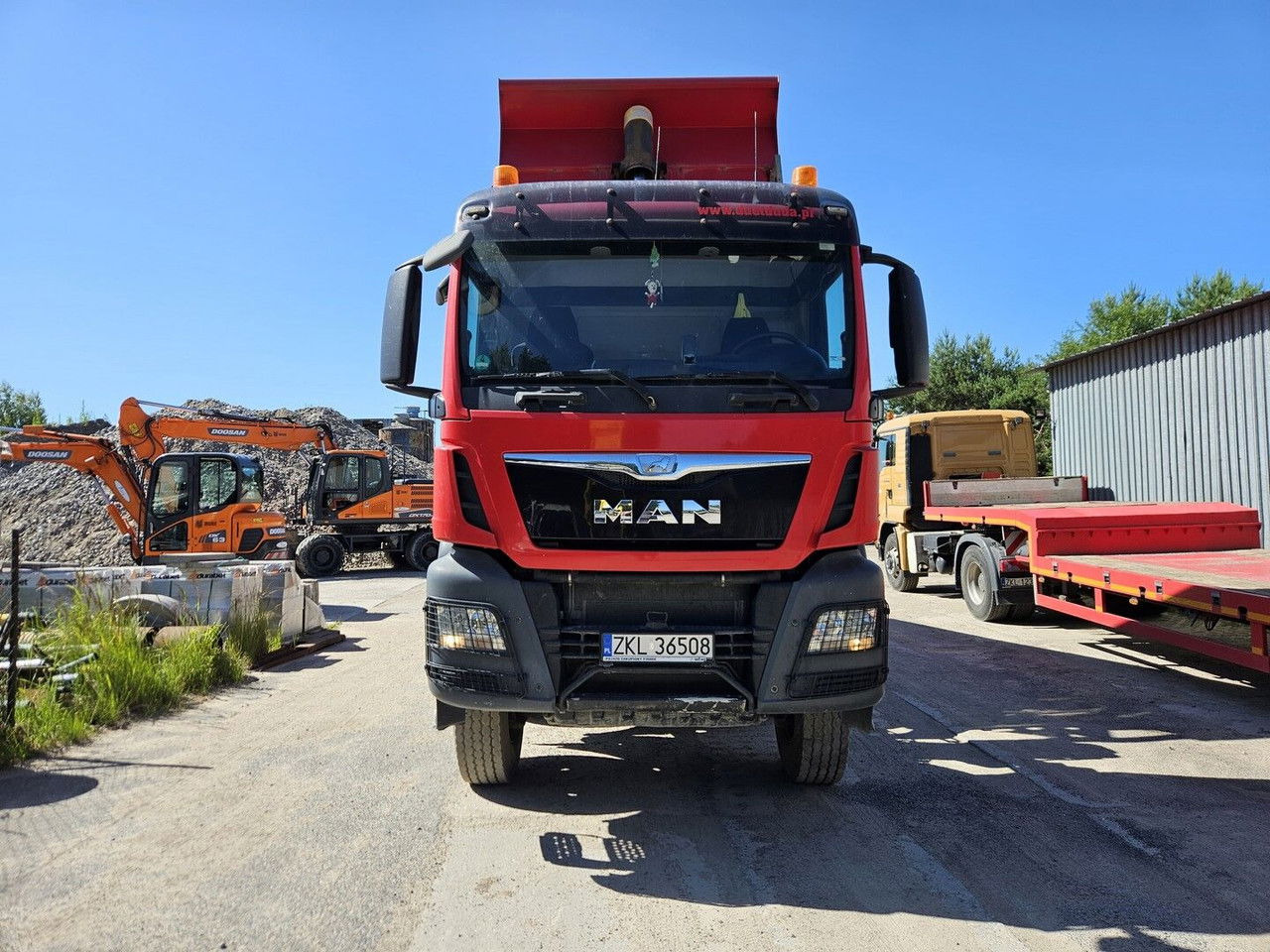 MAN TGS 41.480 8x8 - Tipper - Camión volquete: foto 2 MAN TGS 41.480 8x8 - Tipper - Camión volquete: foto 2