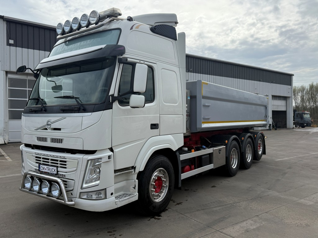 VOLVO FM 500, 2015, 8x4 tridem, S1 - Camión volquete: foto 4 VOLVO FM 500, 2015, 8x4 tridem, S1 - Camión volquete: foto 4