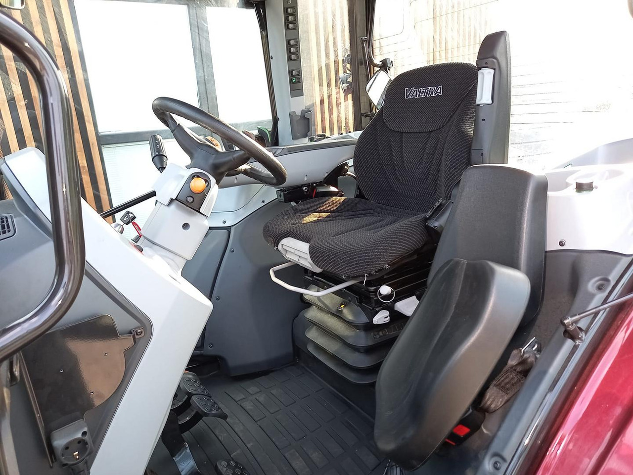 Leasing de  Valtra G, Agco power MBTN - D5, 115 A Valtra G, Agco power MBTN - D5, 115 A: foto 13