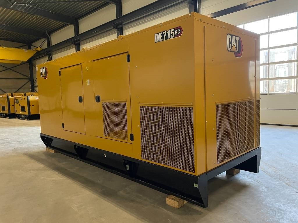 CAT DE715GC - 715 kVA Stand-by Generator - DPX-18224 - Generador industriale: foto 3 CAT DE715GC - 715 kVA Stand-by Generator - DPX-18224 - Generador industriale: foto 3