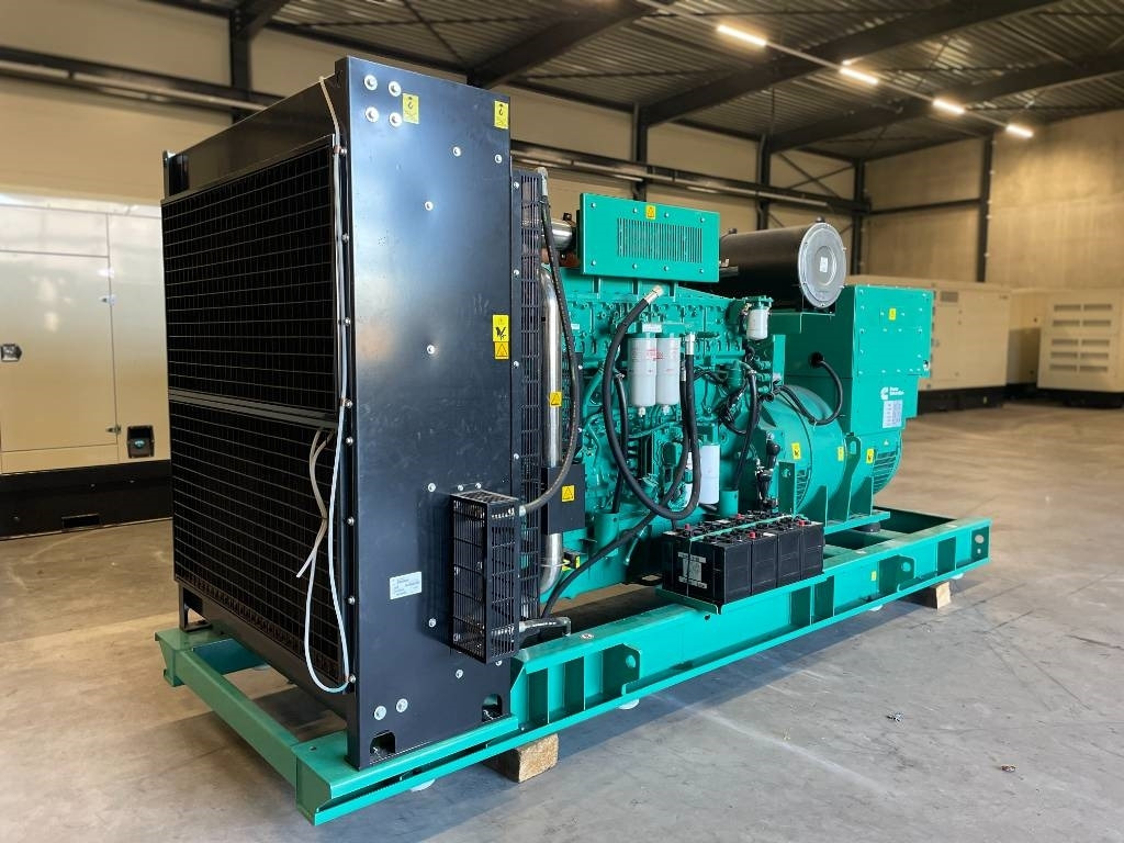 Cummins C900D5 - 900 kVA Open Surplus Genset - DPX-18527-O - Generador industriale: foto 2 Cummins C900D5 - 900 kVA Open Surplus Genset - DPX-18527-O - Generador industriale: foto 2
