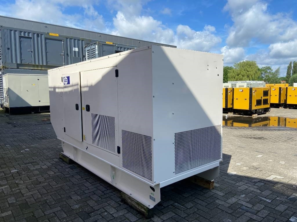 FG Wilson P300-5 - 300 kVA Genset - DPX-16015 - Generador industriale: foto 2 FG Wilson P300-5 - 300 kVA Genset - DPX-16015 - Generador industriale: foto 2