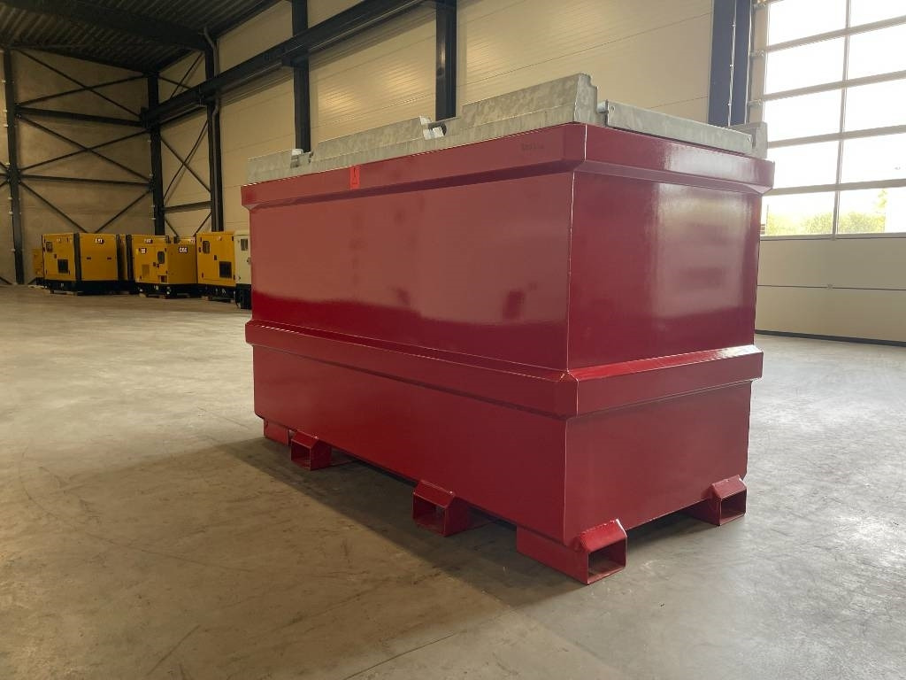 New Diesel Fuel Tank 2.200 Liter - DPX-31023  - Tanque de almacenamiento: foto 3 New Diesel Fuel Tank 2.200 Liter - DPX-31023  - Tanque de almacenamiento: foto 3