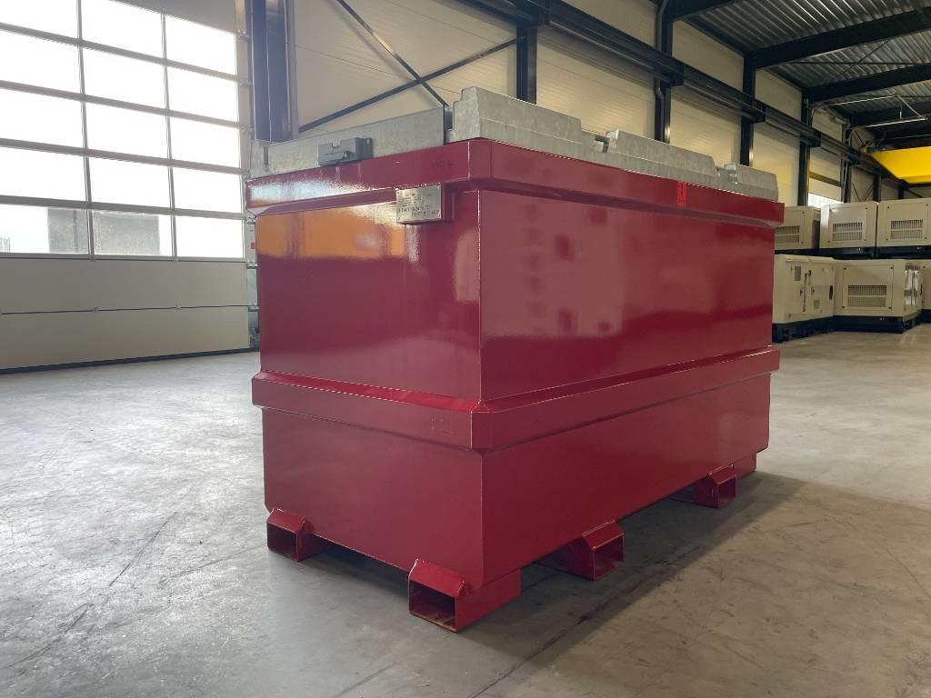 New Diesel Fuel Tank 2.200 Liter - DPX-31023  - Tanque de almacenamiento: foto 4 New Diesel Fuel Tank 2.200 Liter - DPX-31023  - Tanque de almacenamiento: foto 4