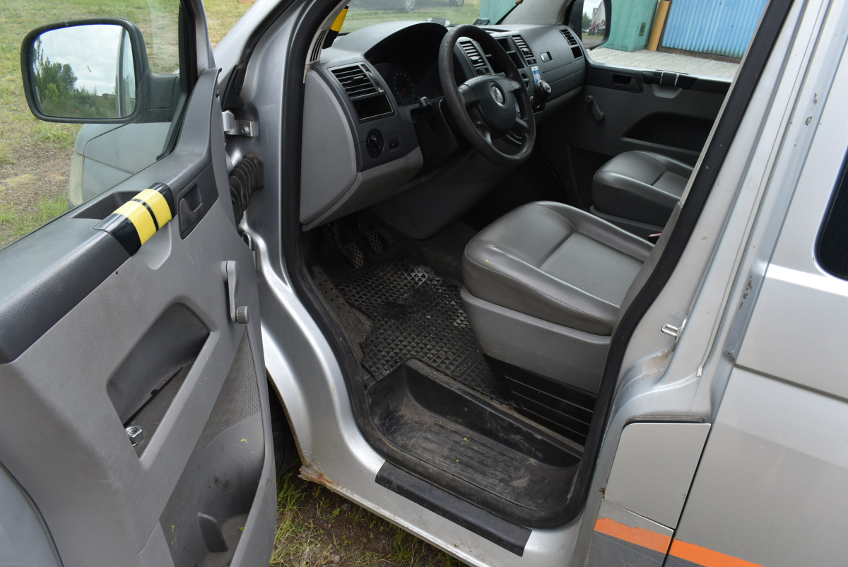 VOLKSWAGEN TRANSPORTER BRYGADÓWKA - Furgoneta combi: foto 5 VOLKSWAGEN TRANSPORTER BRYGADÓWKA - Furgoneta combi: foto 5