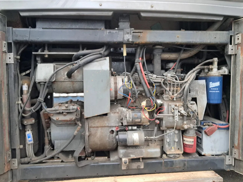 CARRIER Maxima - Sistema de refrigeración para Camión: foto 4 CARRIER Maxima - Sistema de refrigeración para Camión: foto 4