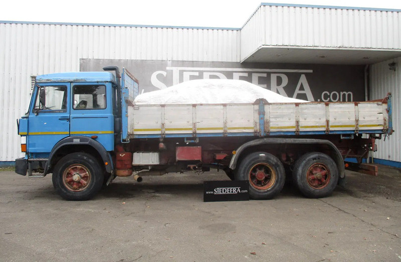 Iveco Turbostar 190-30 , Manual , V8 , 3 way tipper , Spring suspension , 6x2 - Camión volquete: foto 2 Iveco Turbostar 190-30 , Manual , V8 , 3 way tipper , Spring suspension , 6x2 - Camión volquete: foto 2