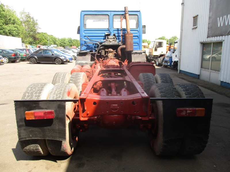 Camión chasis MAN 26.280 , 6x4 , ZF Manual , Spring suspension: foto 7