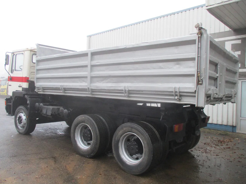 MAN 26 322 ZF Manual , 6x4 , 3 way tipper , Spring suspension - Camión volquete: foto 5 MAN 26 322 ZF Manual , 6x4 , 3 way tipper , Spring suspension - Camión volquete: foto 5