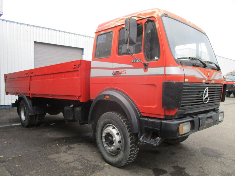 Mercedes-Benz 1626 , V8 , ZF Manual , spring suspension - Camión caja abierta: foto 4 Mercedes-Benz 1626 , V8 , ZF Manual , spring suspension - Camión caja abierta: foto 4