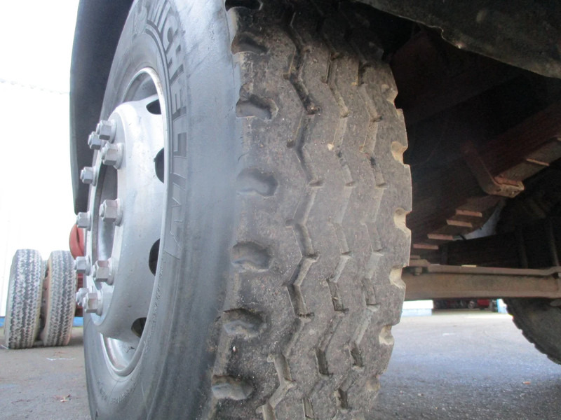 Camión chasis Mercedes-Benz LK 2624 , 6x4 , Manual , Spring suspension: foto 12