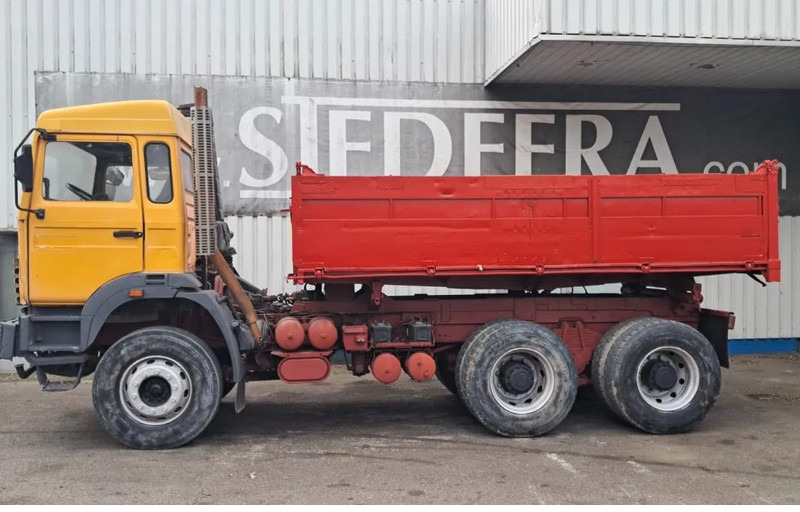 Renault G 300.26 , Manager , 6x4 , 3 Way-Tipper , Spring Suspension , Manual - Camión volquete: foto 5 Renault G 300.26 , Manager , 6x4 , 3 Way-Tipper , Spring Suspension , Manual - Camión volquete: foto 5