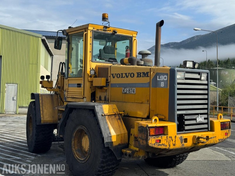 1994 Volvo BM L 90 - Hjullaster - Timer: 23064 - Cargadora de ruedas: foto 4 1994 Volvo BM L 90 - Hjullaster - Timer: 23064 - Cargadora de ruedas: foto 4
