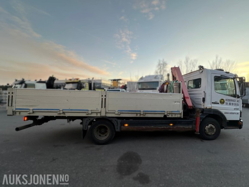 2004 Mercedes-Benz Atego 818/36 AT – Planbil med Fassi F60 kran – EU-godkjent til 02/2026 – Kjørbar - Camión grúa: foto 4 2004 Mercedes-Benz Atego 818/36 AT – Planbil med Fassi F60 kran – EU-godkjent til 02/2026 – Kjørbar - Camión grúa: foto 4