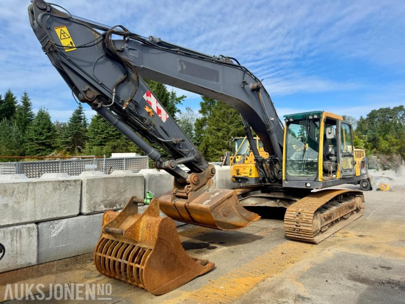 2007 Volvo EC240BNLC - Gravemaskin - Timer: 11393 - Excavadora: foto 1 2007 Volvo EC240BNLC - Gravemaskin - Timer: 11393 - Excavadora: foto 1