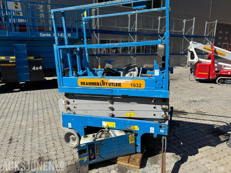 Plataforma elevadora 2011 Genie GS1932 sakselift / 8 meter / Rep.objekt: foto 1