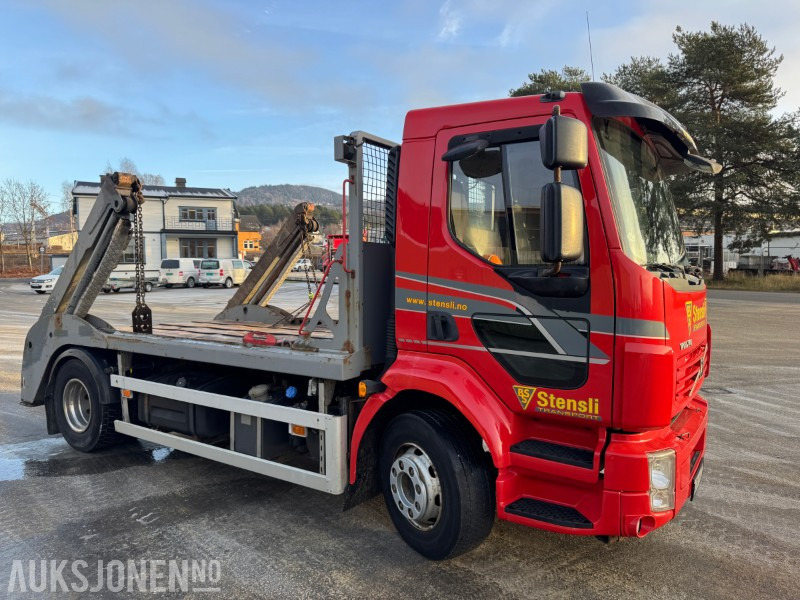 2011 Volvo FL-260 liftbil - Camión portacontenedor de cadenas: foto 4 2011 Volvo FL-260 liftbil - Camión portacontenedor de cadenas: foto 4