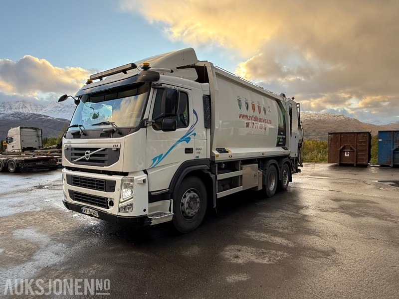 2011 Volvo FM330 6X2 Komprimatorbil 22M3 - Strøere - Baklaster - 353908KM - Camión de basura: foto 1 2011 Volvo FM330 6X2 Komprimatorbil 22M3 - Strøere - Baklaster - 353908KM - Camión de basura: foto 1