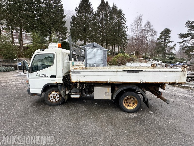 2012 Mitsubishi Fuso Canter 7C15 3-veis tipp, 126125km - Camión caja abierta: foto 2 2012 Mitsubishi Fuso Canter 7C15 3-veis tipp, 126125km - Camión caja abierta: foto 2