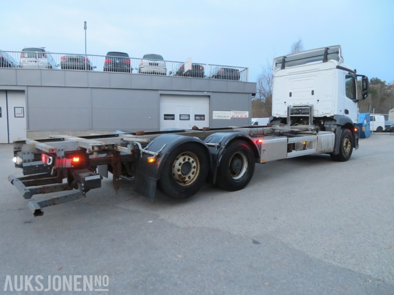 2016 Mercedes-Benz ANTOS 2535, kun 72109 km, automat, multiratt, ryggekamera, - Camión portacontenedore/ Intercambiable: foto 4 2016 Mercedes-Benz ANTOS 2535, kun 72109 km, automat, multiratt, ryggekamera, - Camión portacontenedore/ Intercambiable: foto 4