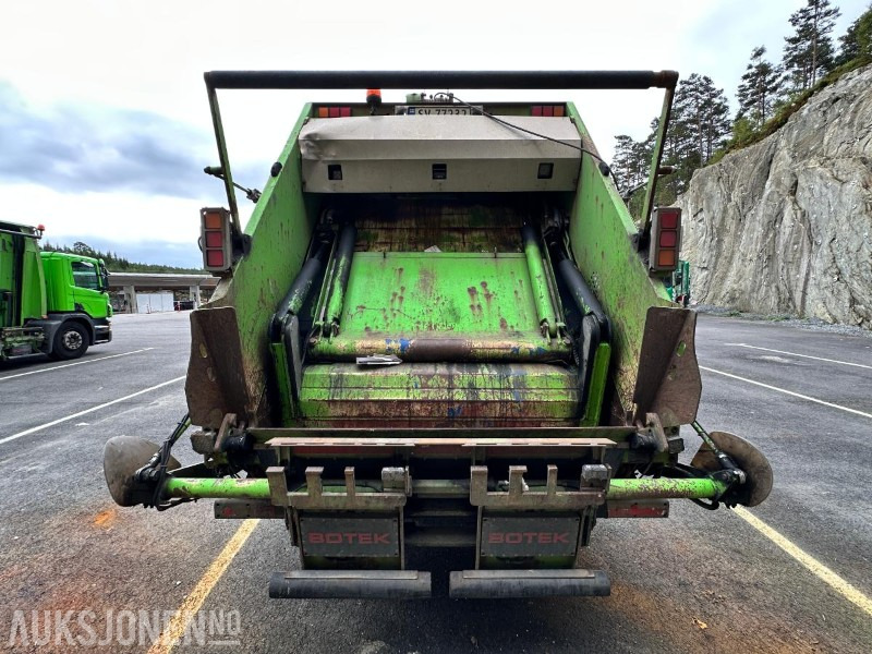 2016 Scania P320 Komprimatorbil - 2 kammer Inkl. biokammer/MTM påbygg - Camión de basura: foto 4 2016 Scania P320 Komprimatorbil - 2 kammer Inkl. biokammer/MTM påbygg - Camión de basura: foto 4