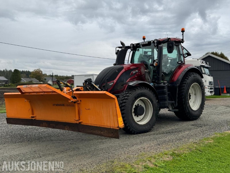 2016 Valtra T174E med Schmidt Tellefsdal U-LS 43.6 plog (2022), Valtra 76 frontlaster og betong lodd - Tractor: foto 1 2016 Valtra T174E med Schmidt Tellefsdal U-LS 43.6 plog (2022), Valtra 76 frontlaster og betong lodd - Tractor: foto 1