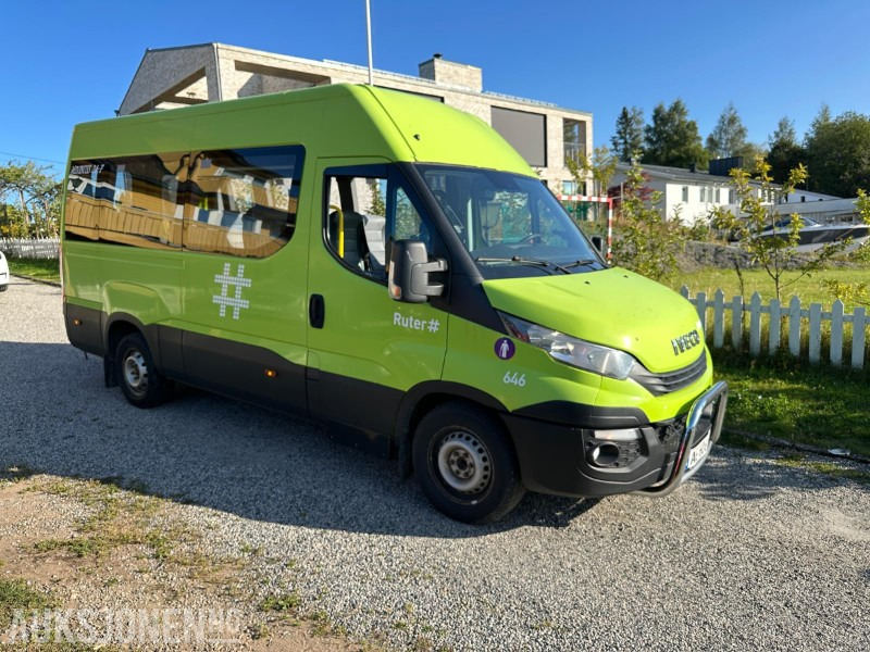 2016-modell Iveco Daily Minibuss Rygge Kamera, Multiratt, RWD - Minibús, Furgoneta de pasajeros: foto 3 2016-modell Iveco Daily Minibuss Rygge Kamera, Multiratt, RWD - Minibús, Furgoneta de pasajeros: foto 3