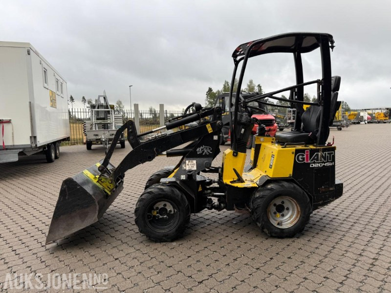 2017 Giant D2045W hjullaster - servicehistorikk - skuff - 1362 timer. - Cargadora de ruedas: foto 3 2017 Giant D2045W hjullaster - servicehistorikk - skuff - 1362 timer. - Cargadora de ruedas: foto 3