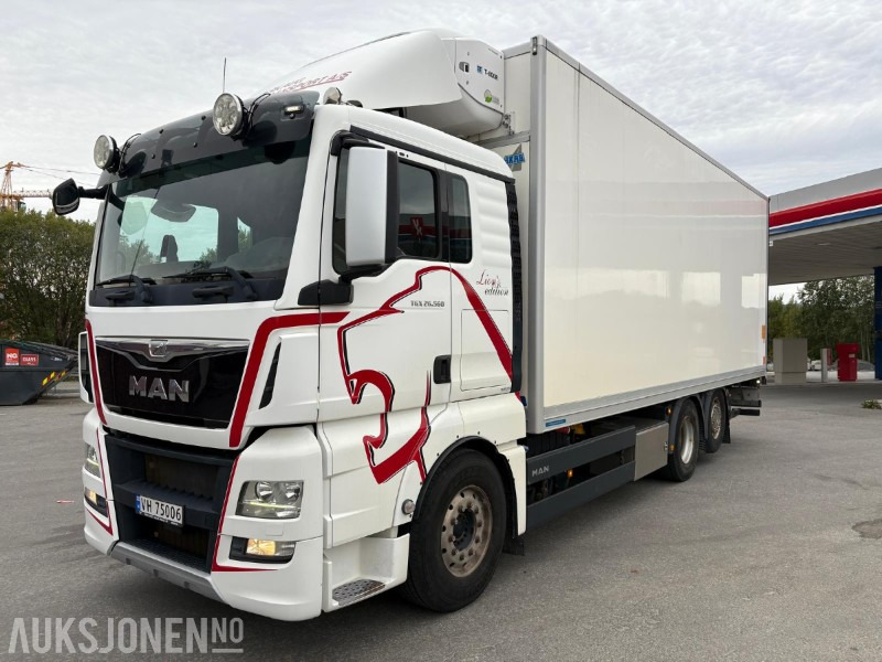 2017 MAN TGX 26.560 6x2 skapbil - kjøl/frys - Camión caja cerrada: foto 1 2017 MAN TGX 26.560 6x2 skapbil - kjøl/frys - Camión caja cerrada: foto 1