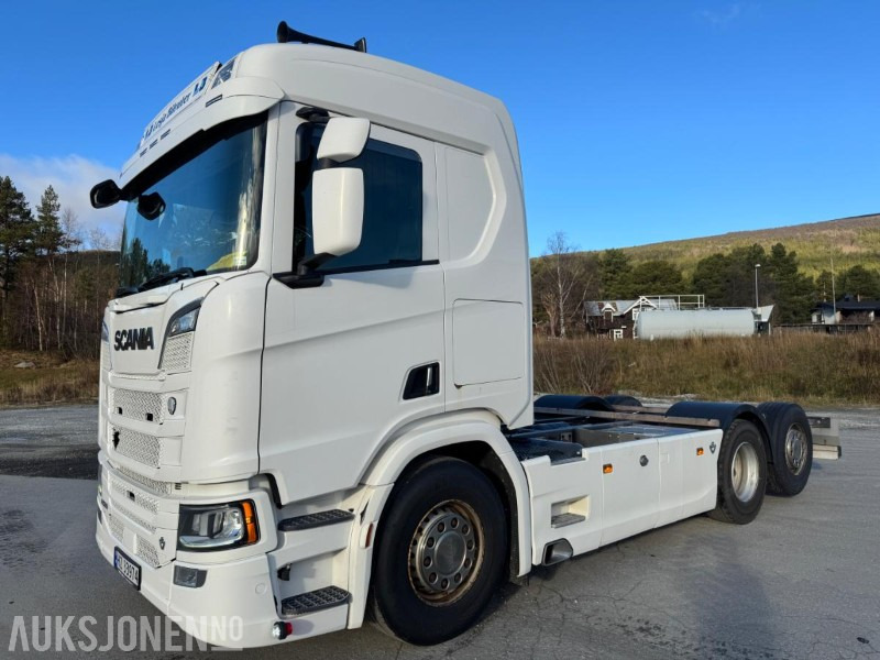 2020 Scania R580 CHASSIS, V8, EURO 6, SVING AKSEL 3, DIESELVARMER, - Camión chasis: foto 1 2020 Scania R580 CHASSIS, V8, EURO 6, SVING AKSEL 3, DIESELVARMER, - Camión chasis: foto 1