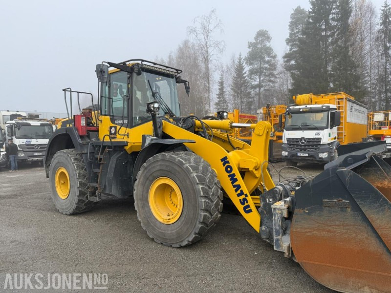 2022 Komatsu WA380-8E0 hjullaster – 2 150,9 timer, Hydr. pallegaffel og skuffe - Cargadora de ruedas: foto 4 2022 Komatsu WA380-8E0 hjullaster – 2 150,9 timer, Hydr. pallegaffel og skuffe - Cargadora de ruedas: foto 4