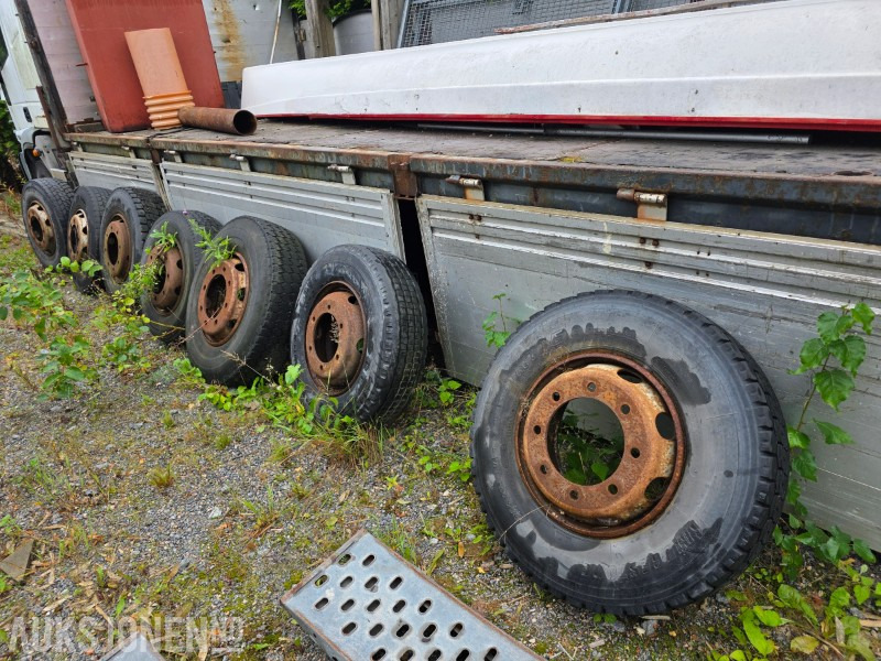7 stk dekk til Volvo FL6 - Camión: foto 1 7 stk dekk til Volvo FL6 - Camión: foto 1
