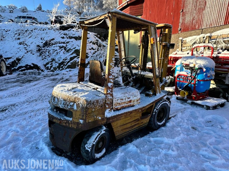 1980 Toyota T2-3F Gaffeltruck - 1,95 tonn, 3000 mm løft, 6886 timer - Equipo de manutención: foto 5 1980 Toyota T2-3F Gaffeltruck - 1,95 tonn, 3000 mm løft, 6886 timer - Equipo de manutención: foto 5