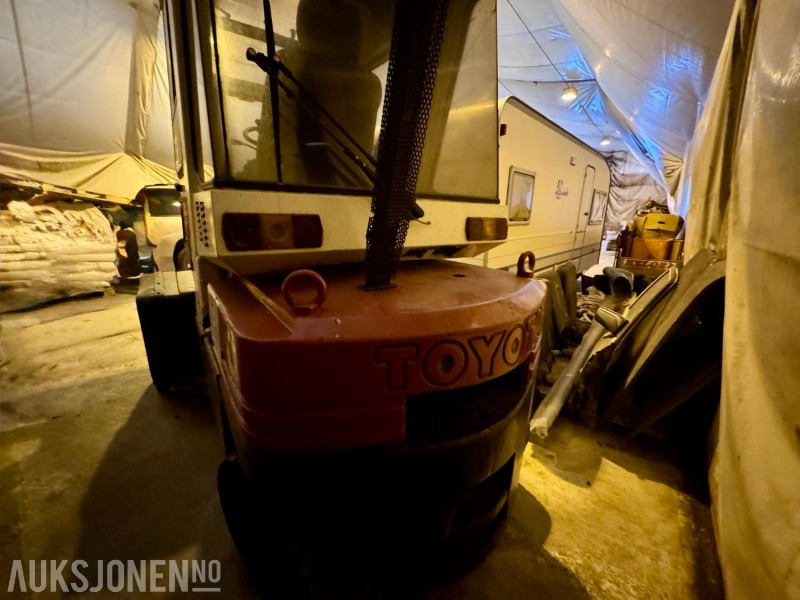 1990 Toyota 5FD40 - Truck - Timer: 9376 - Equipo de manutención: foto 4 1990 Toyota 5FD40 - Truck - Timer: 9376 - Equipo de manutención: foto 4