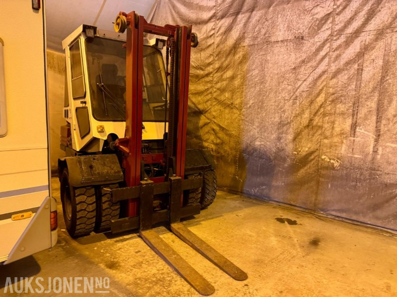 1990 Toyota 5FD40 - Truck - Timer: 9376 - Equipo de manutención: foto 2 1990 Toyota 5FD40 - Truck - Timer: 9376 - Equipo de manutención: foto 2