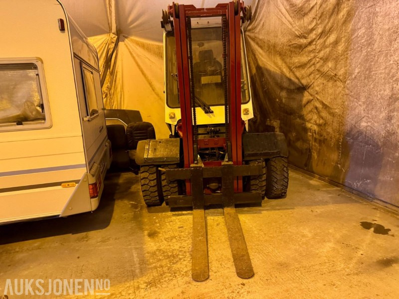 1990 Toyota 5FD40 - Truck - Timer: 9376 - Equipo de manutención: foto 5 1990 Toyota 5FD40 - Truck - Timer: 9376 - Equipo de manutención: foto 5