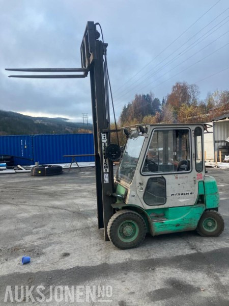 1994 Mitsubishi FD- 20/Cap, gaffeltruck - Equipo de manutención: foto 1 1994 Mitsubishi FD- 20/Cap, gaffeltruck - Equipo de manutención: foto 1