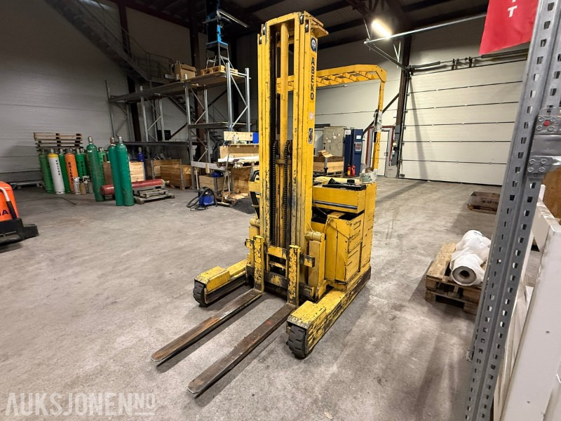 1995 ABECO 12 SMATTF – Elektrisk skyvemasttruck / stabler 1200 kg, 5,65 m løftehøyde - Equipo de manutención: foto 1 1995 ABECO 12 SMATTF – Elektrisk skyvemasttruck / stabler 1200 kg, 5,65 m løftehøyde - Equipo de manutención: foto 1