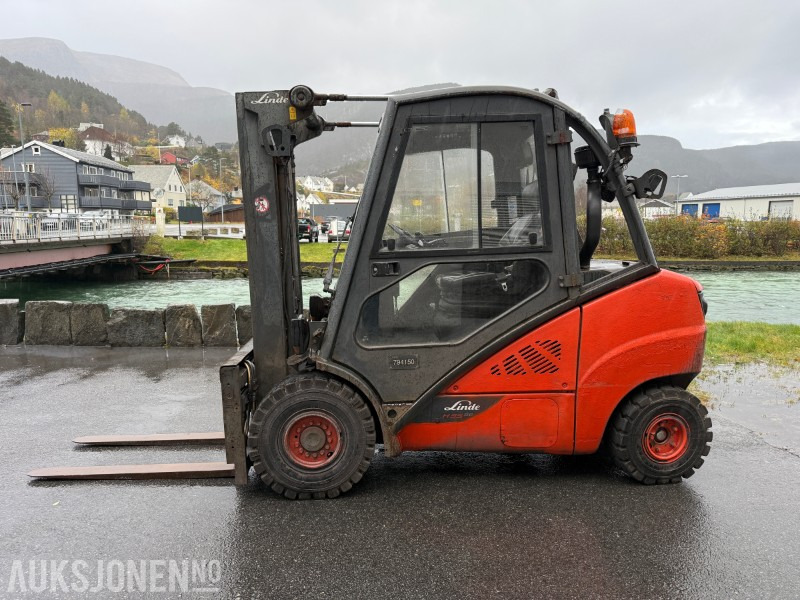 2015 Linde H35D-02 dieseltruck rep. objekt - Equipo de manutención: foto 2 2015 Linde H35D-02 dieseltruck rep. objekt - Equipo de manutención: foto 2